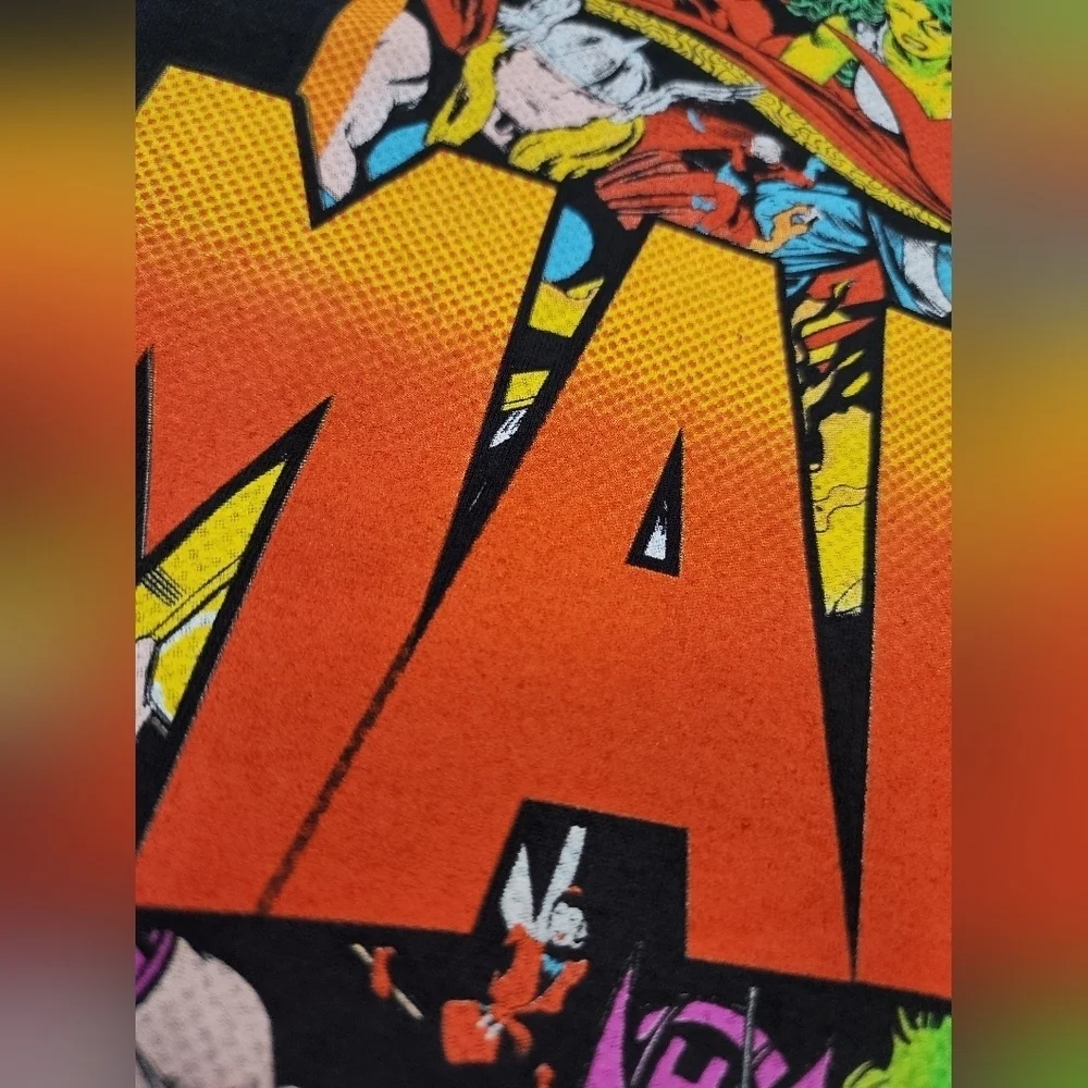 Marvel Men's Black and Multicolored Avengers Graphic T-Shirt, sz SM